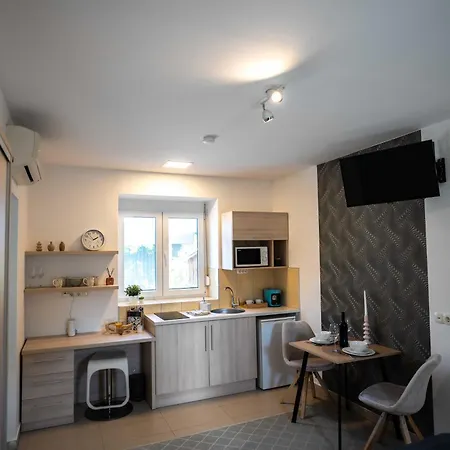 Imperium Boutiqe Apartament *